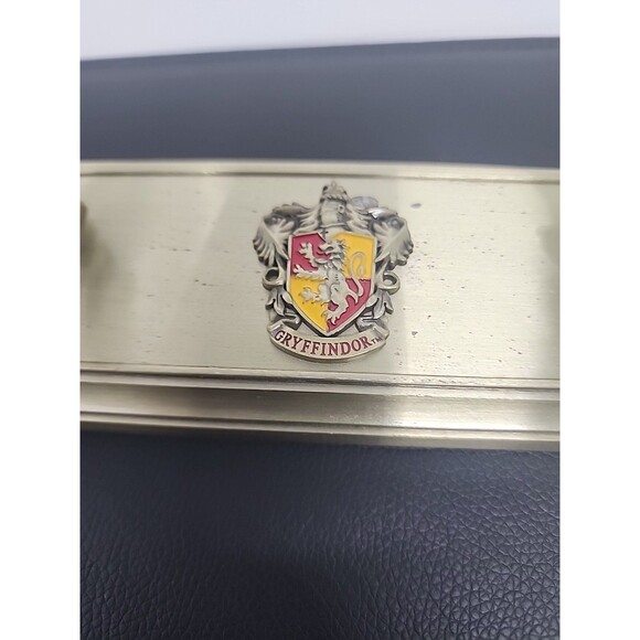 Harry Potter Wand Display Stand Die Cast Gryffindor - Picture 5 of 7